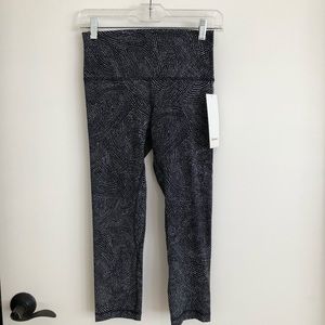 Lululemon Align Crop 21” Size 6 New With Tags